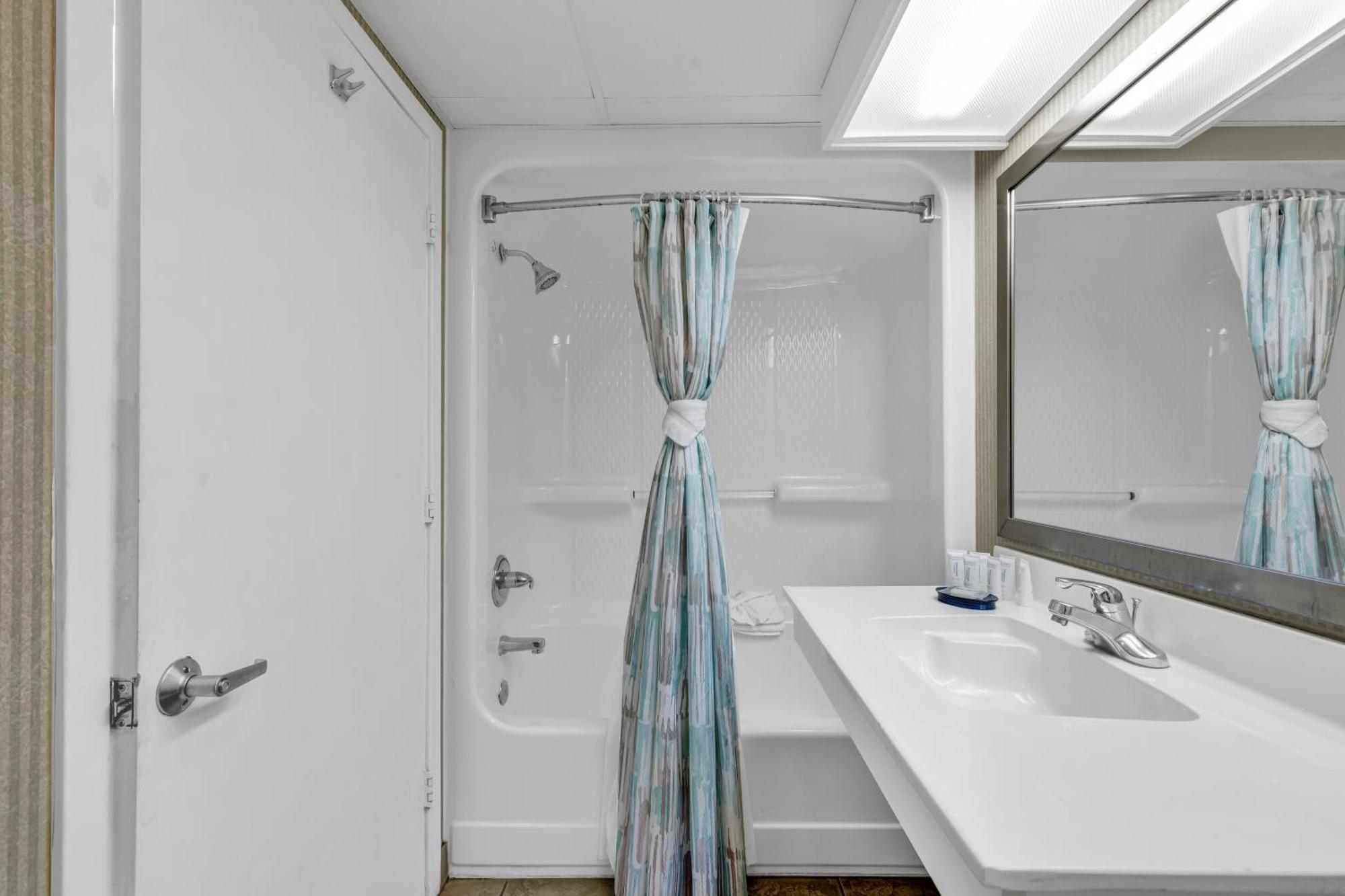Oceanfront Condo Camelot By The Sea Myrtle Beach Extérieur photo